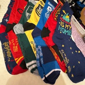 7 pairs of Harry Potter socks